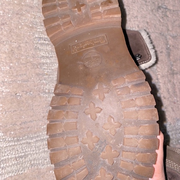 Timberland Suede Fur lined Boots - Picture 6 of 8